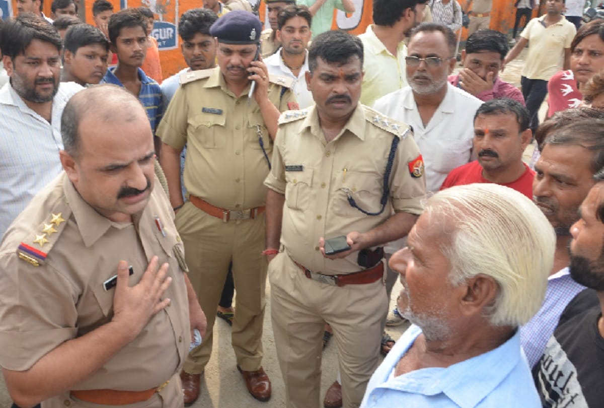 with injured neck brother tells others in signals that sister is missing find her