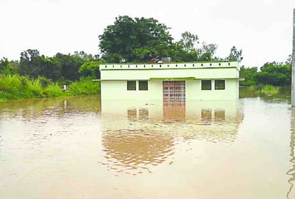 number of flood affected villages of unnao district reached 104