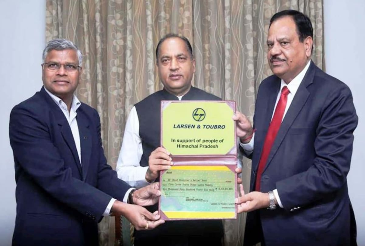 CM jairam Thakur receives Rs 5.43 crore contribution towards CM Relief Fund