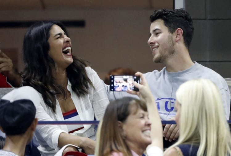 Priyanka Chopra and Nick Jonas get cozy during US Open Tournament
