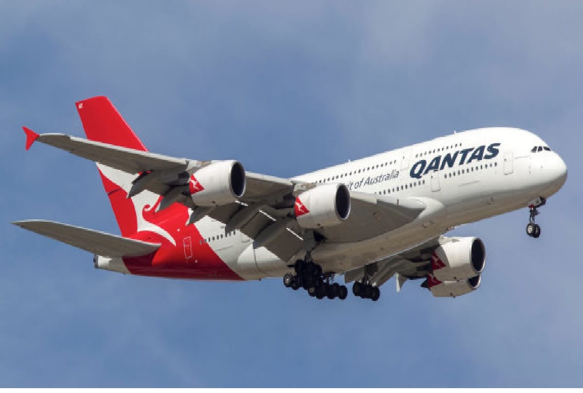 The record will remain for the longest stay in the air passengers will tell interesting story