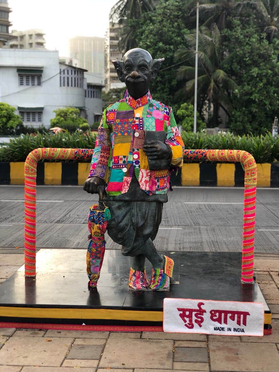 anushka sharma and varun dhawan spots of sui dhaaga promotion