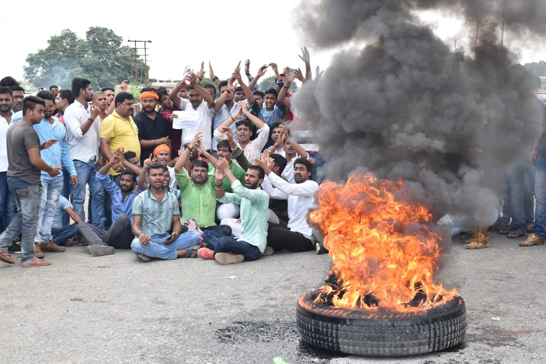 Bharat Bandh effects many places at purvanchal protest is going on