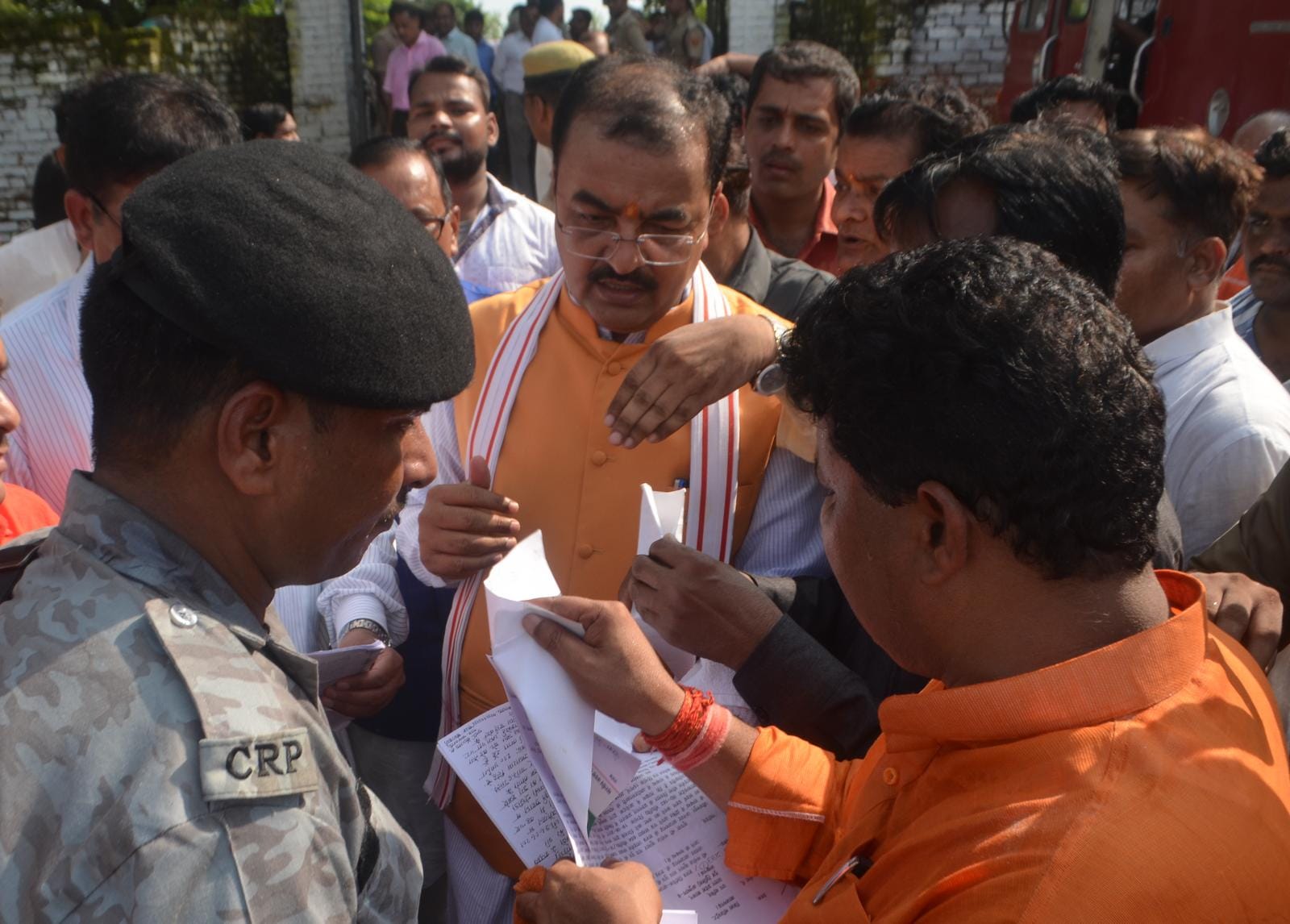 Deputy cm keshav prasad maurya vist azamgarh flood area