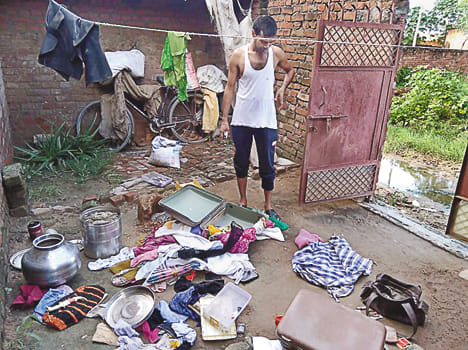 Millions of theft of two houses in Muradganj