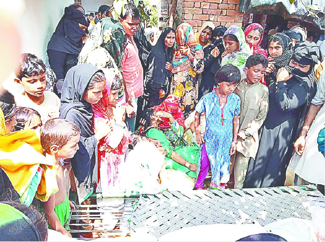 Sikandarpur lover couple commits suicide