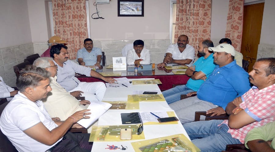suspended 12 including 7 bank managers in Anupam scam