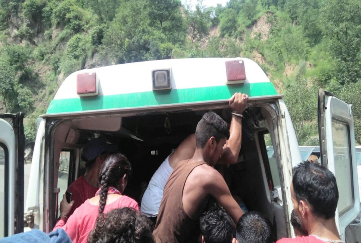 punjab roadways bus fell into trench after break fail at bilaspur
