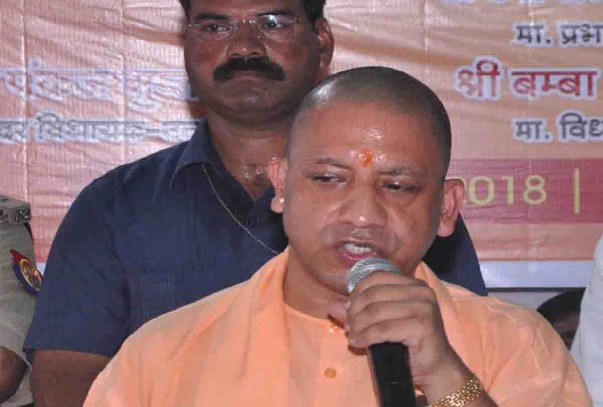 Chief Minister Yogi visits flood affected areas in Unnao district