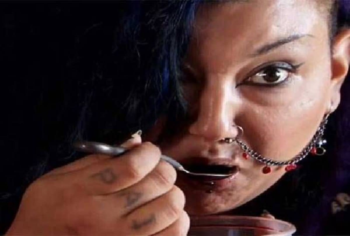 This women drinking human blood in depression