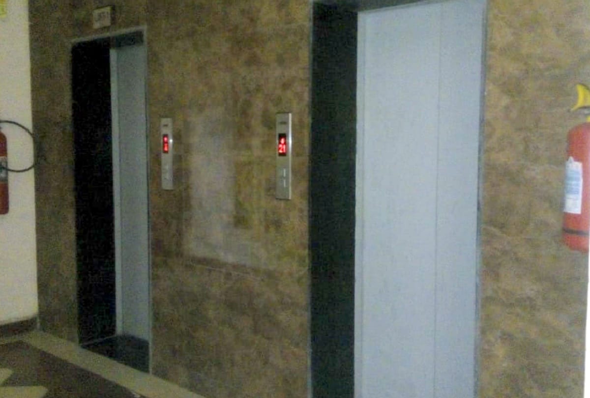 Eight-year-old child trapped in Maharashtra in elevator, rescued