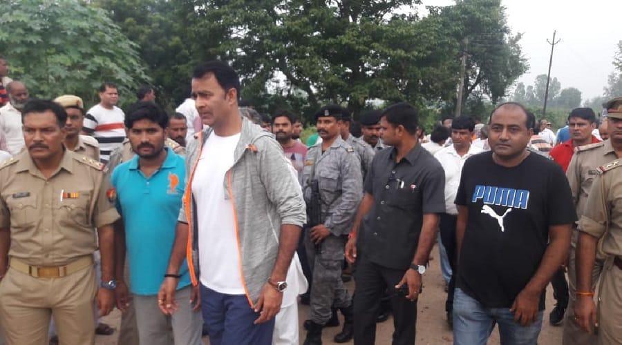 funeral of the girl happened in an impassable atmosphere, stress, police force deployed