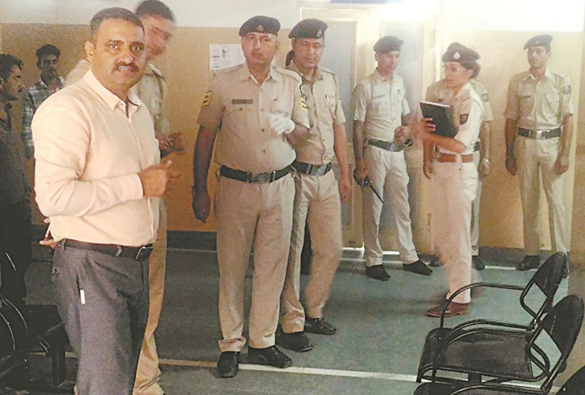 Six month old baby girl dead body found in kullu hospital