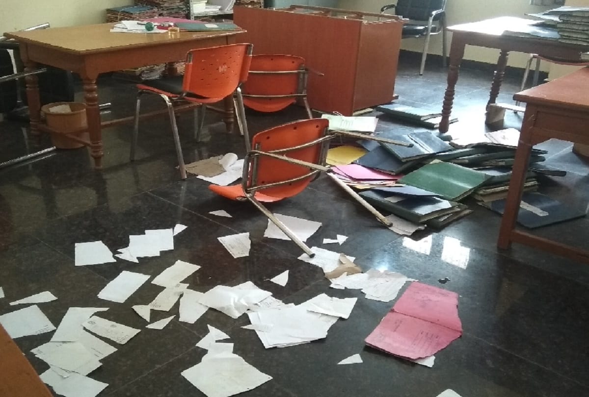 Conflicts in Shamli municipality office, many injured, see photos