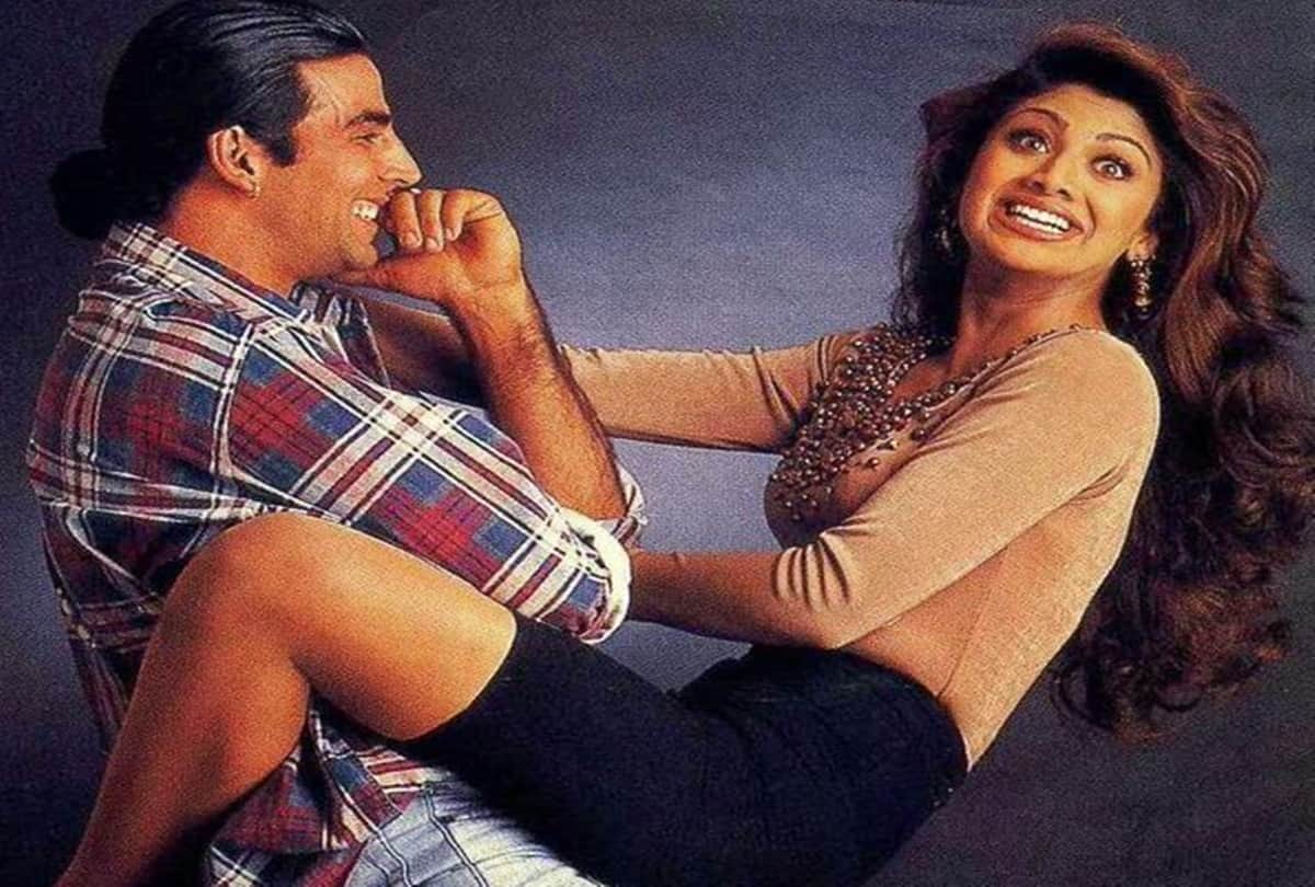 16 Bollywood Photoshoot pictures From 90s Will Make You laugh