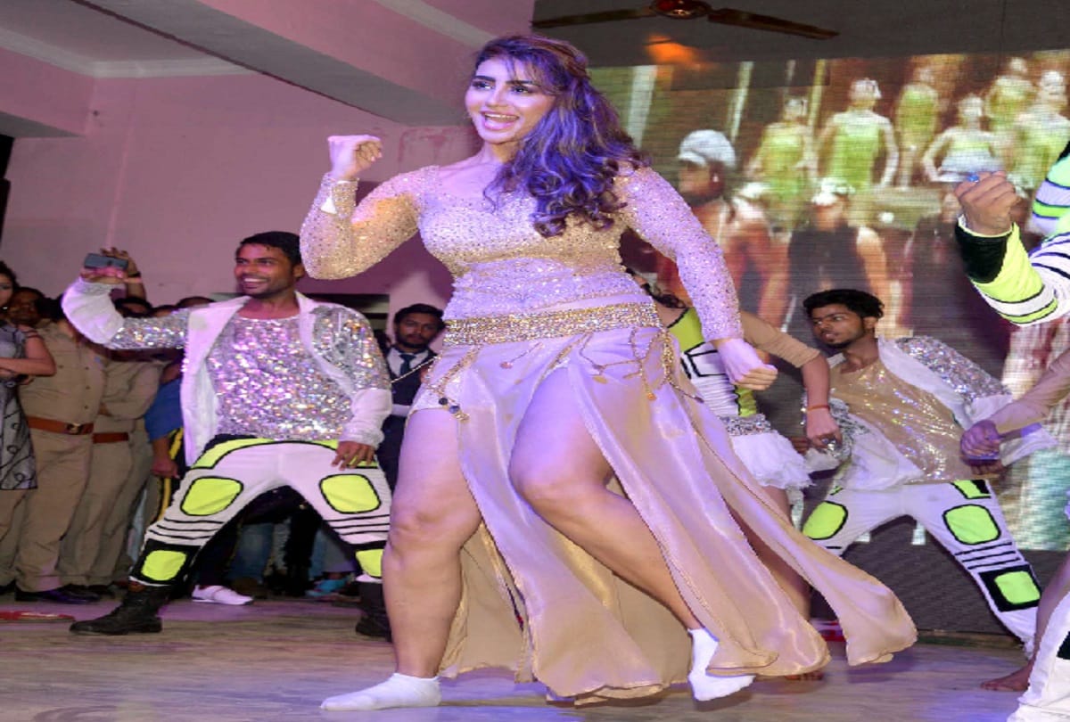 Dance of the film actress, and conflicts between people, see photos
