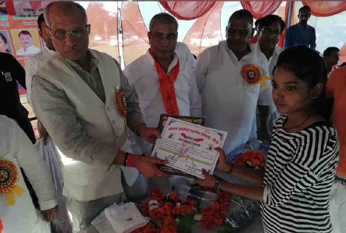 Irrigation Minister Dharmapal Singh targets akhilesh and mulayam singh yadav