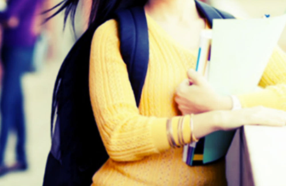 girl left her family for higher education in agra