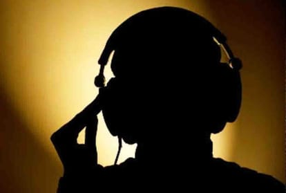 DM office Stirred with a fake call