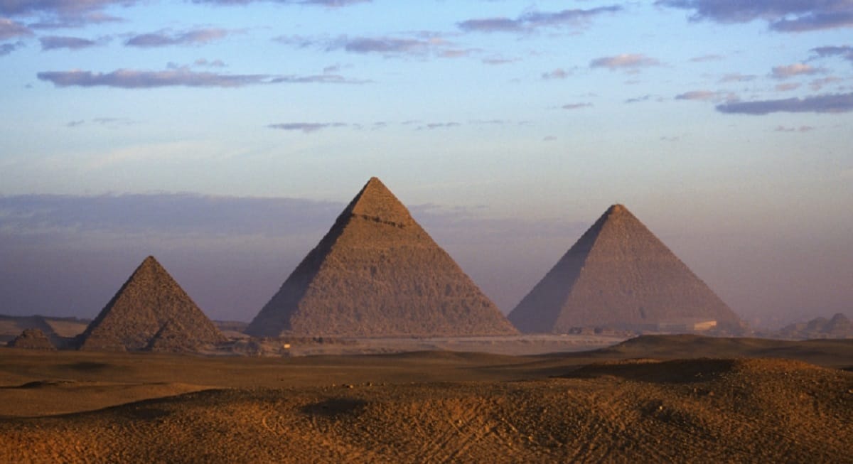 know the amazing and unique facts of Giza's great pyramid