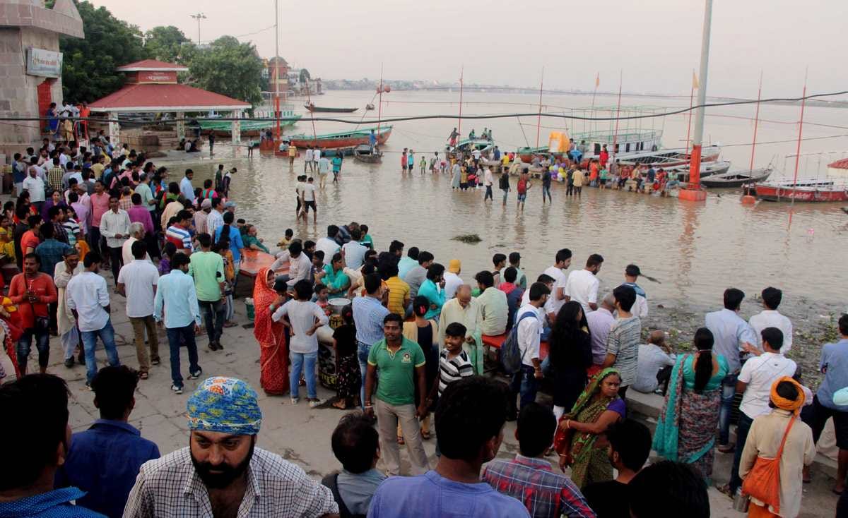 Varanasi ganga water level again increase varuna river create problem for people