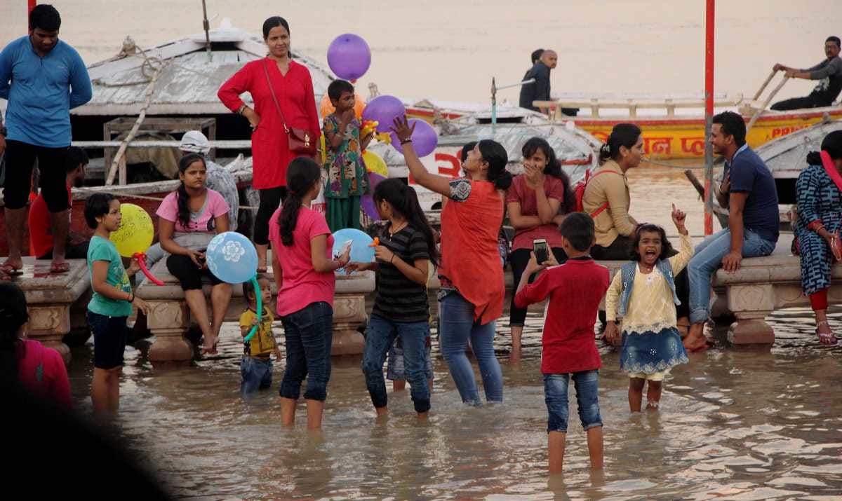 Varanasi ganga water level again increase varuna river create problem for people