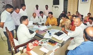 District Panchayat members express their unbelief over the President