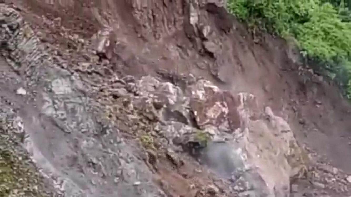 Big Rock Collapse during Landslide in nainital hotel area