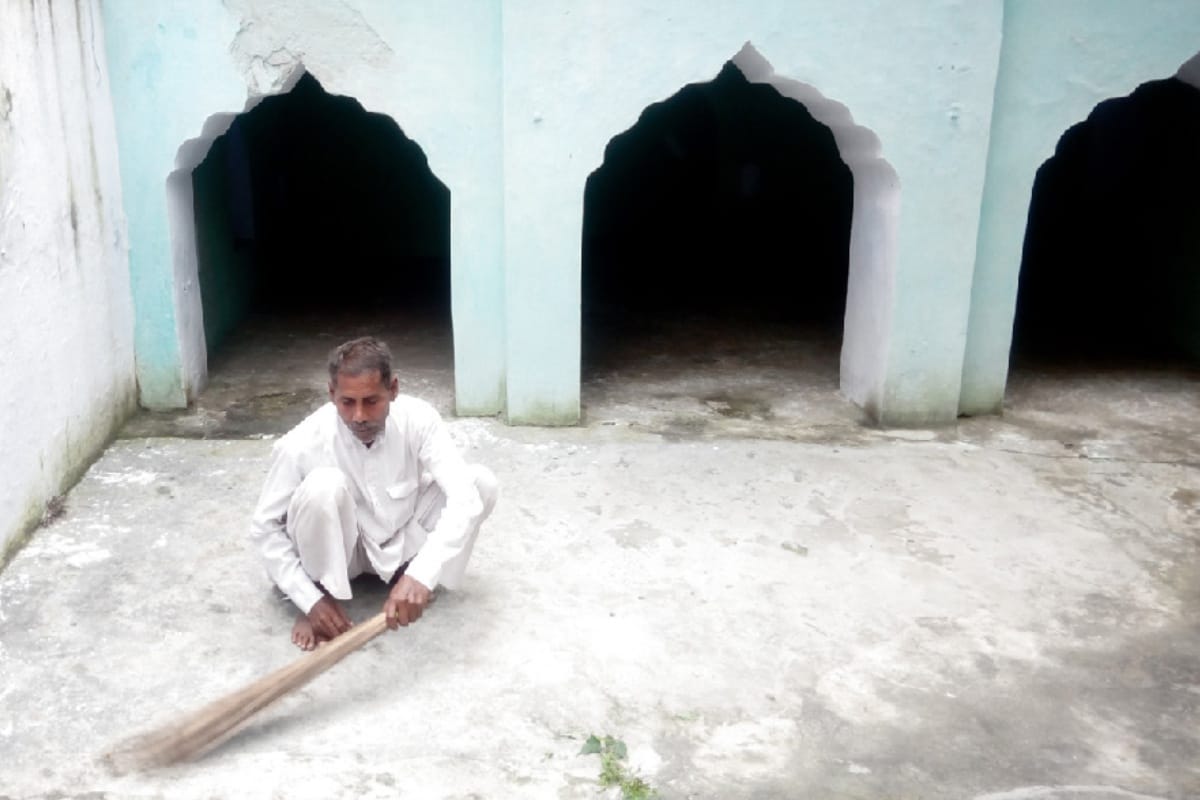 Unique example of harmony: Hindu handling the mosque for 27 years In Muzaffarnagar