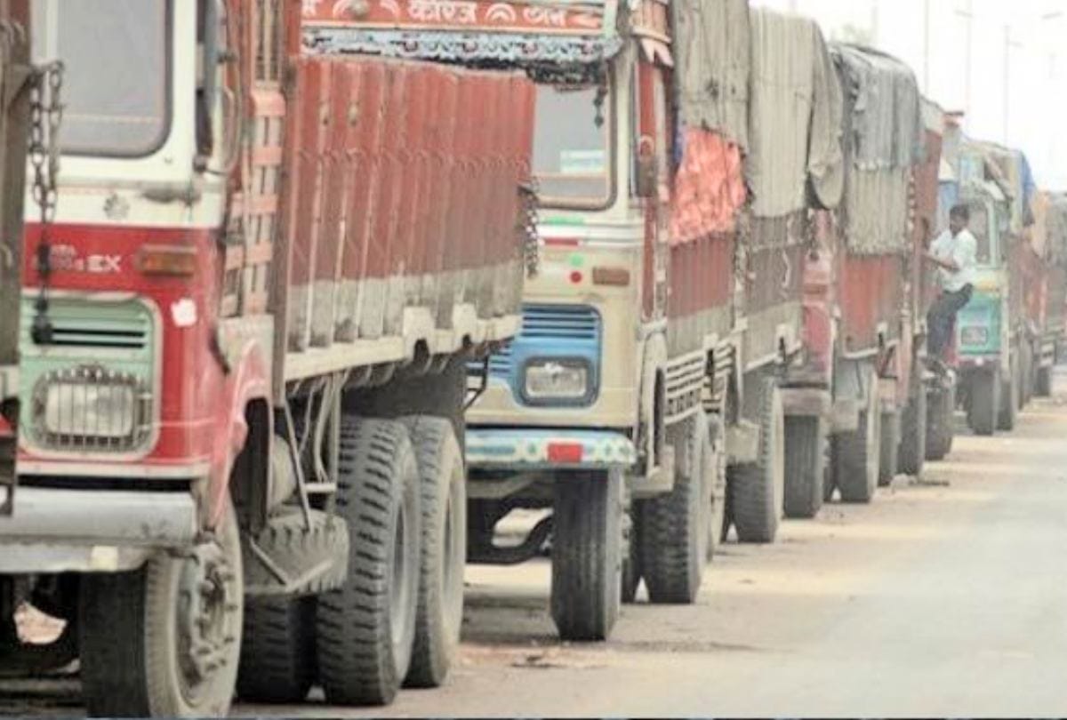 how one crore truck drivers fighting corona virus without mask