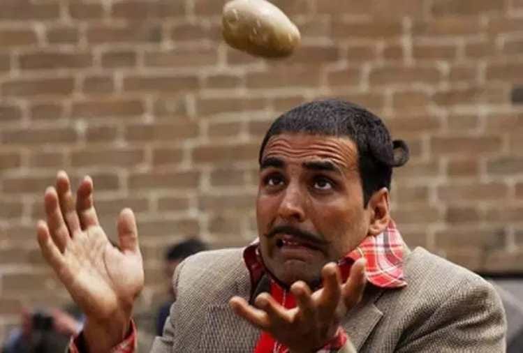akshay kumar has many flop films which he dont want to see