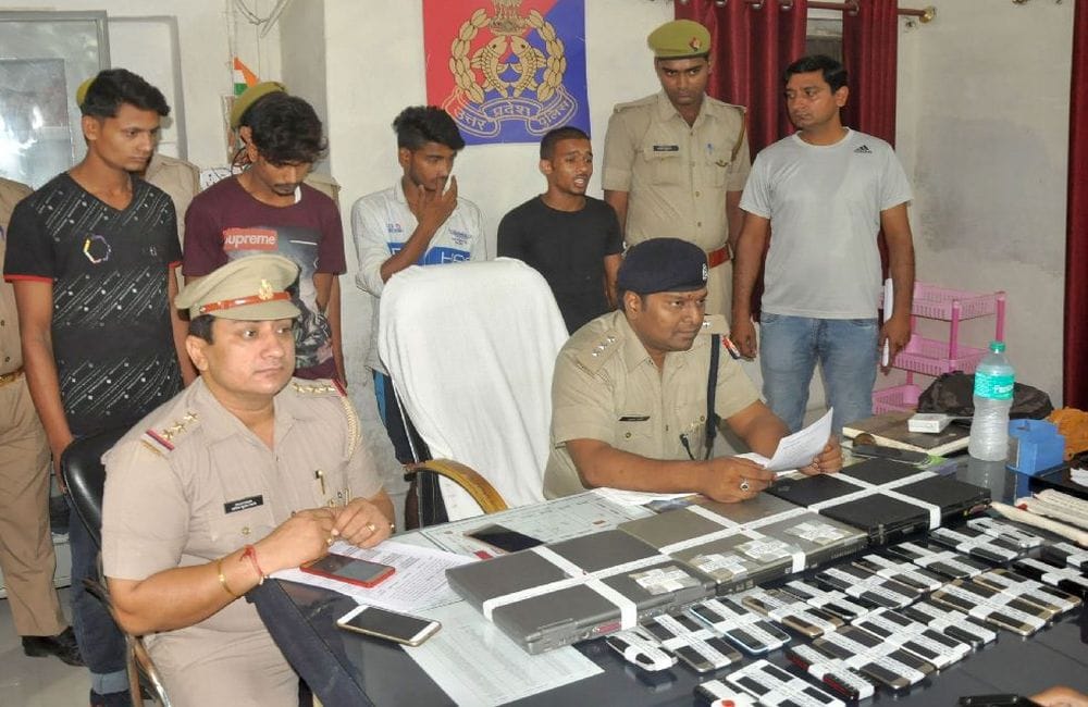 agra grp caught thief gang of delhi
