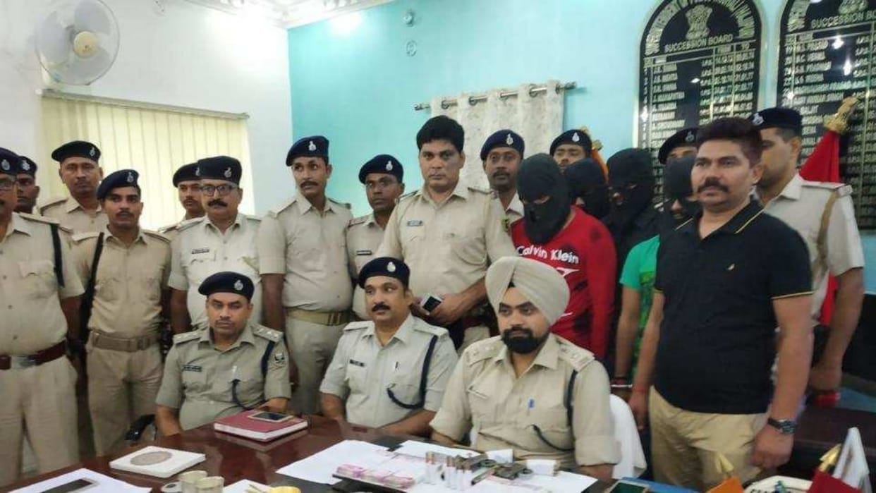 Man committing crime to see his daughter become an officer in Patna