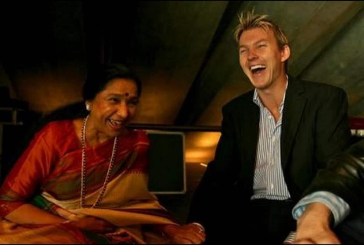 Hindi Diwas 2018 Song Watch Australian Cricketer Brett Lee Singing Hindi Song
