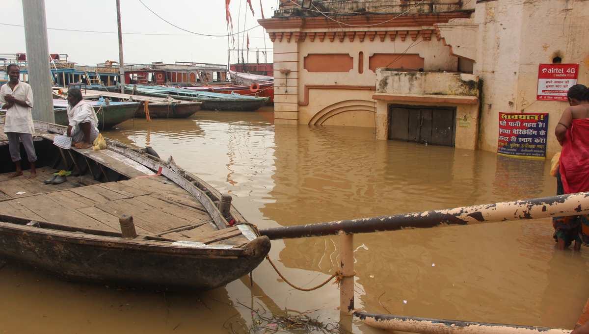 Varanasi ganga water level increase very fast
