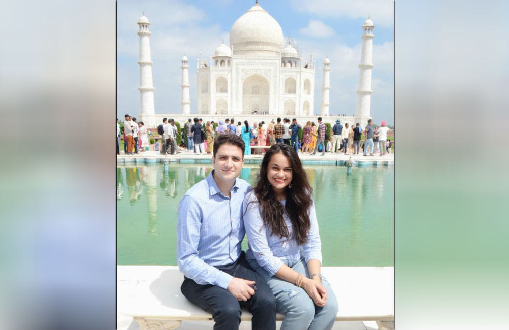 ias tina dabi and athar amir ul shafi khan to visit the taj mahal after love marriage