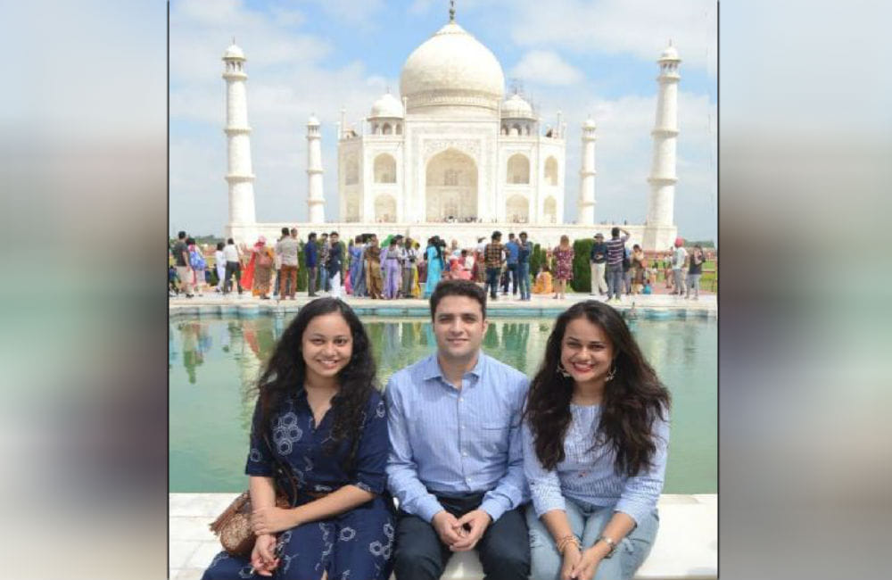 ias tina dabi and athar amir ul shafi khan to visit the taj mahal after love marriage