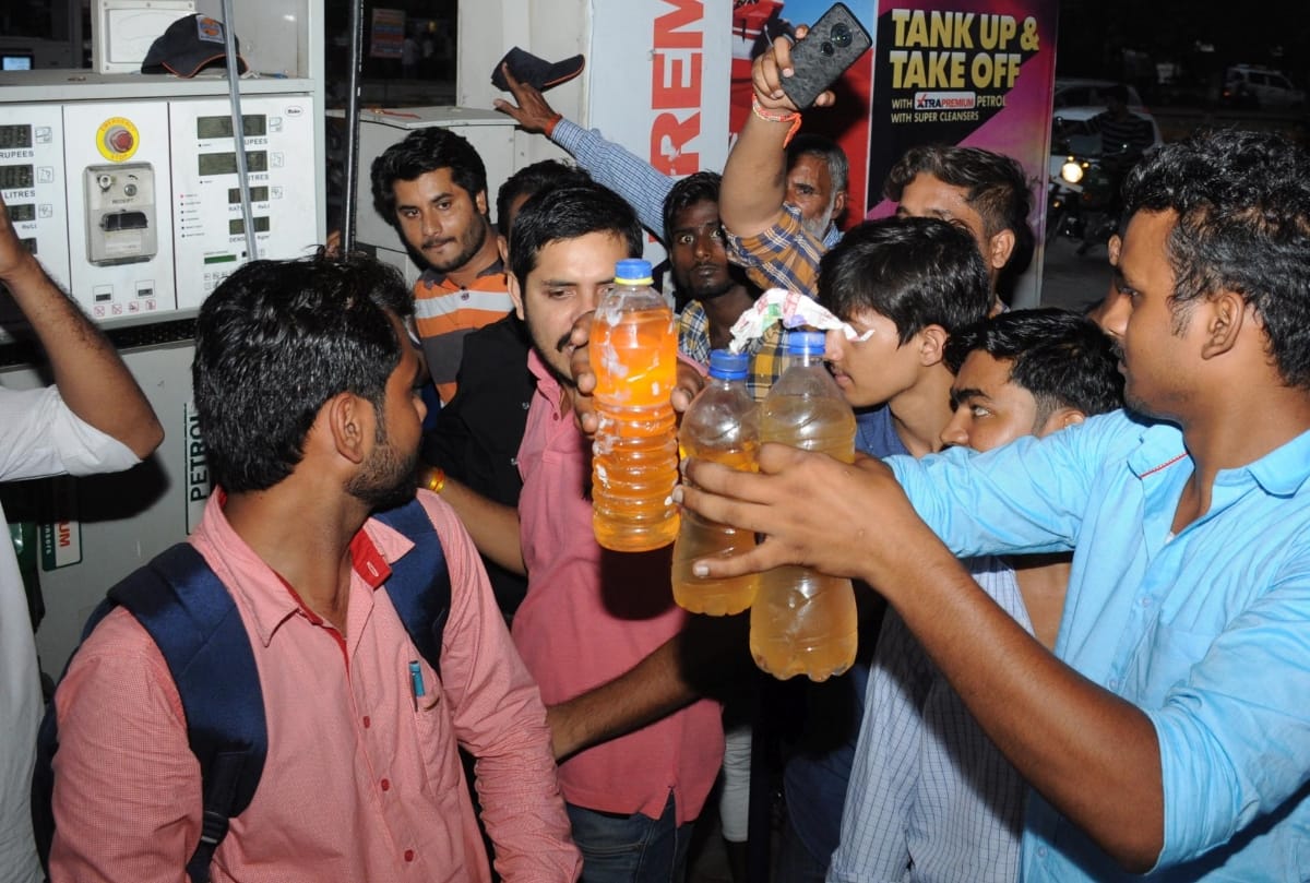 water mixed in petrol at lucknow