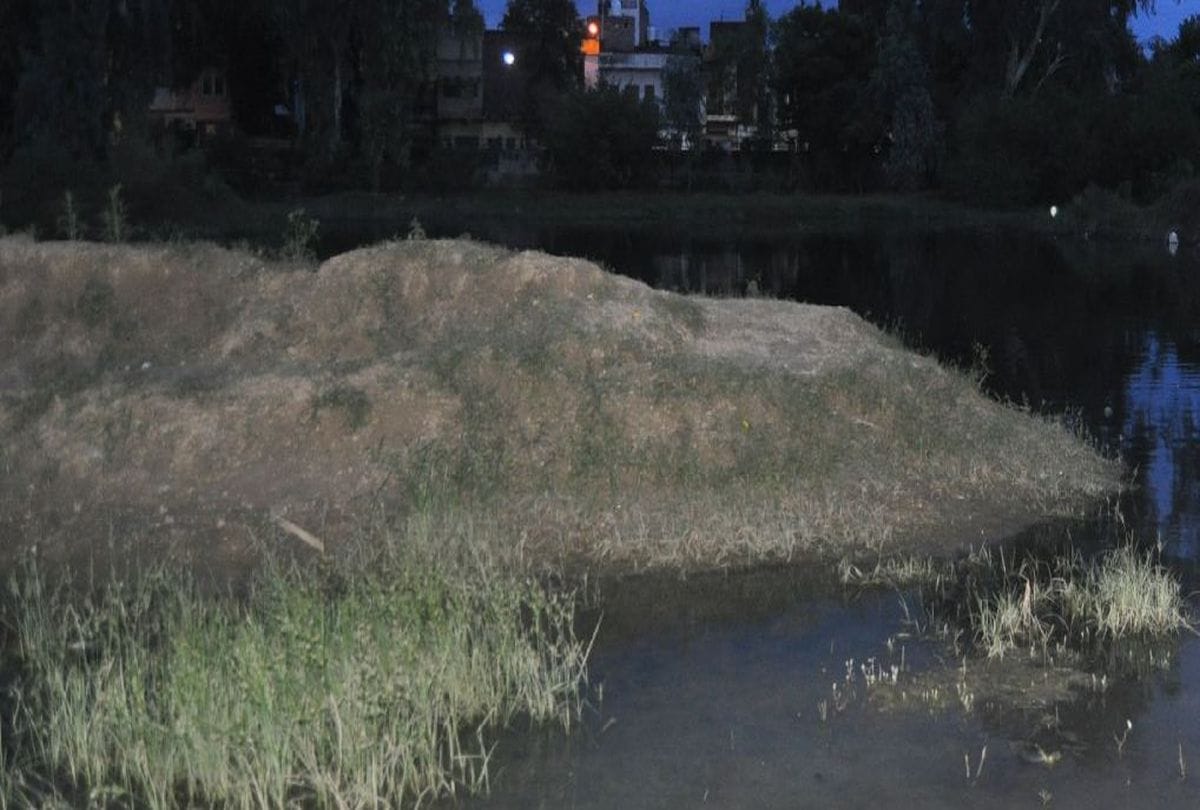 The child's death in a water-filled pit in the park