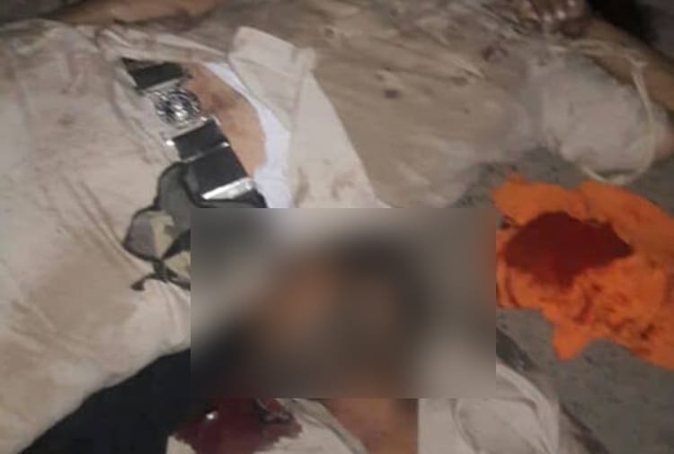 Innova car crushed two policemen at Tarn Taran in Punjab