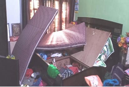 Robbery in roorkee kaliyar at midnight