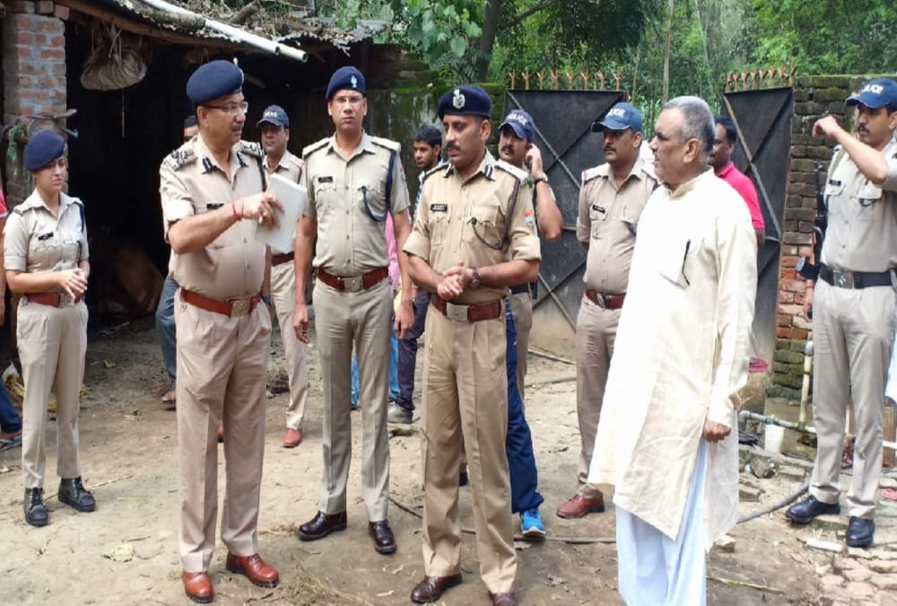 Big Robbery and murder attempt in Roorkee house