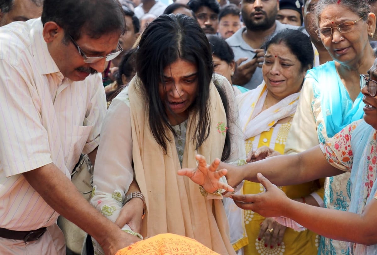 ips surendra Funeral in lucknow