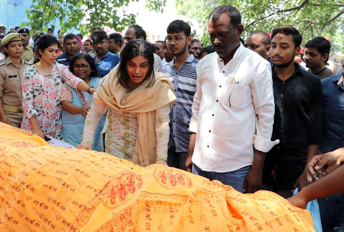 ips surendra Funeral in lucknow