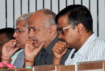Election Commission issues notice to Aam Aadmi Party in donation fraud