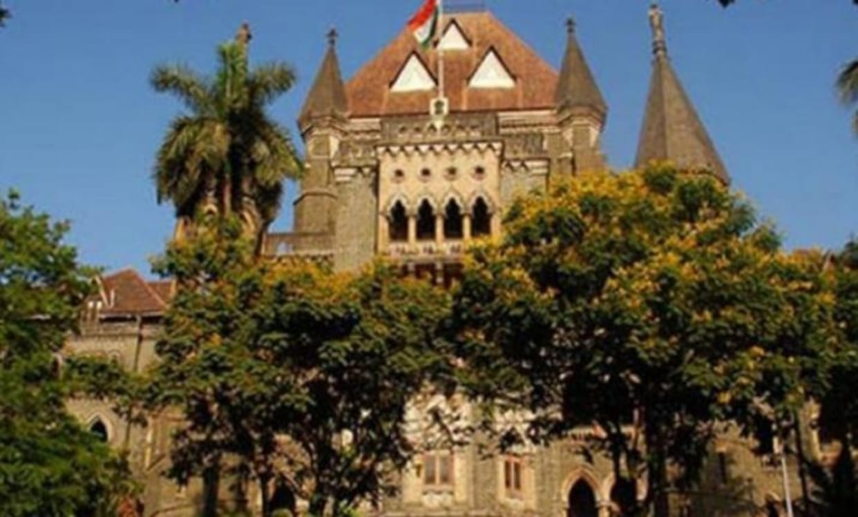 Court reprimanded US citizen for staying longer than the stipulated time in India
