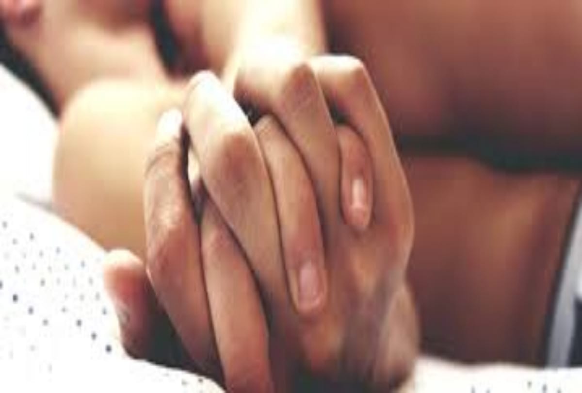 Man tried to rape a woman in the presence of her husband in chhattisgarh
