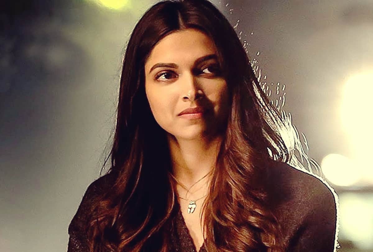 Deepika padukone Started dating when she was only 13