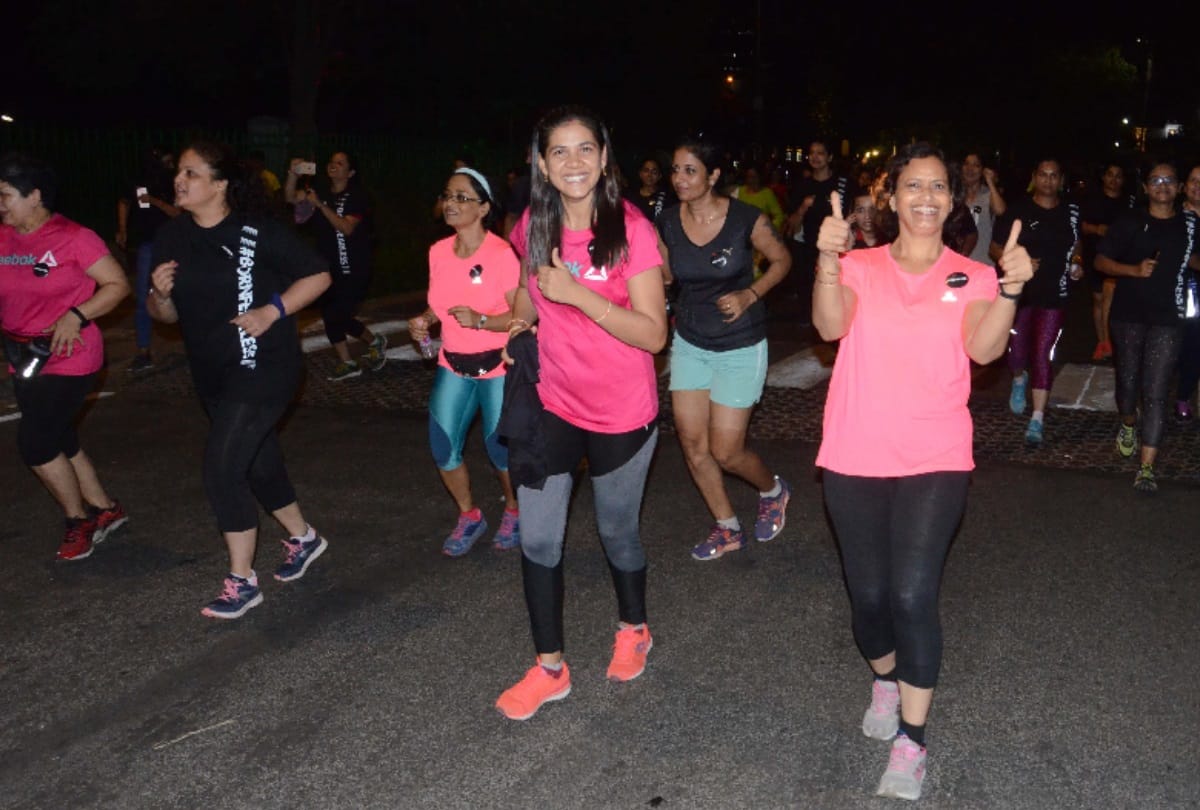 delhi police organise fearless run on delhi roads at midnight hundreds of girls participate photos