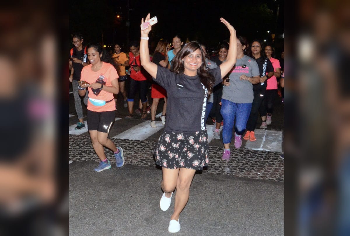 delhi police organise fearless run on delhi roads at midnight hundreds of girls participate photos